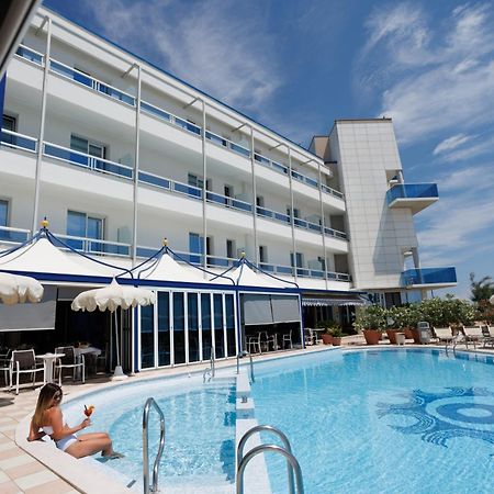 Hotel Panoramic Каорле Экстерьер фото